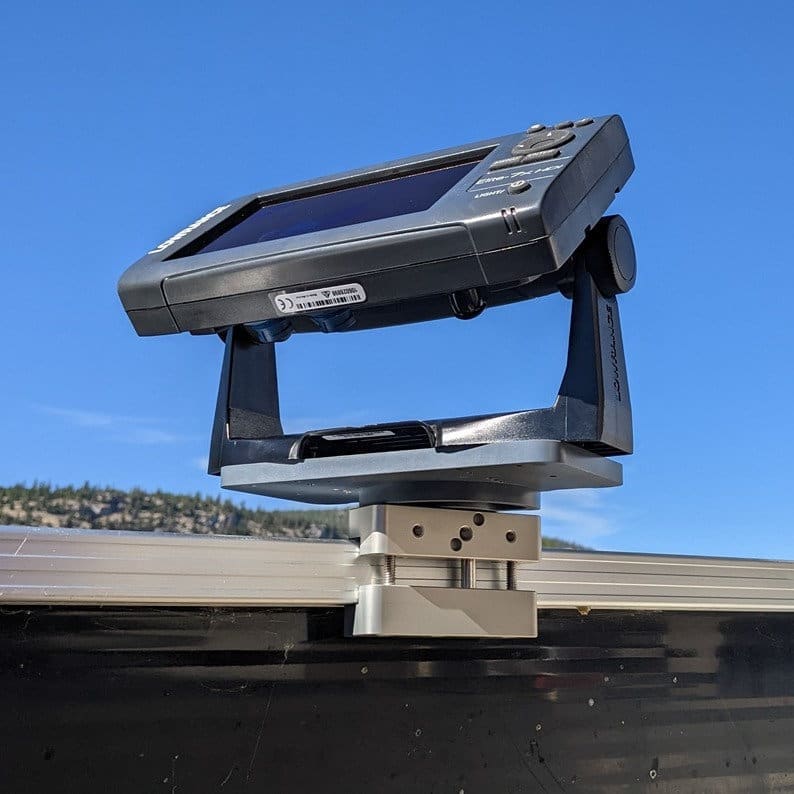 Basic Pontoon Rail Control Screen Mount - Image 8